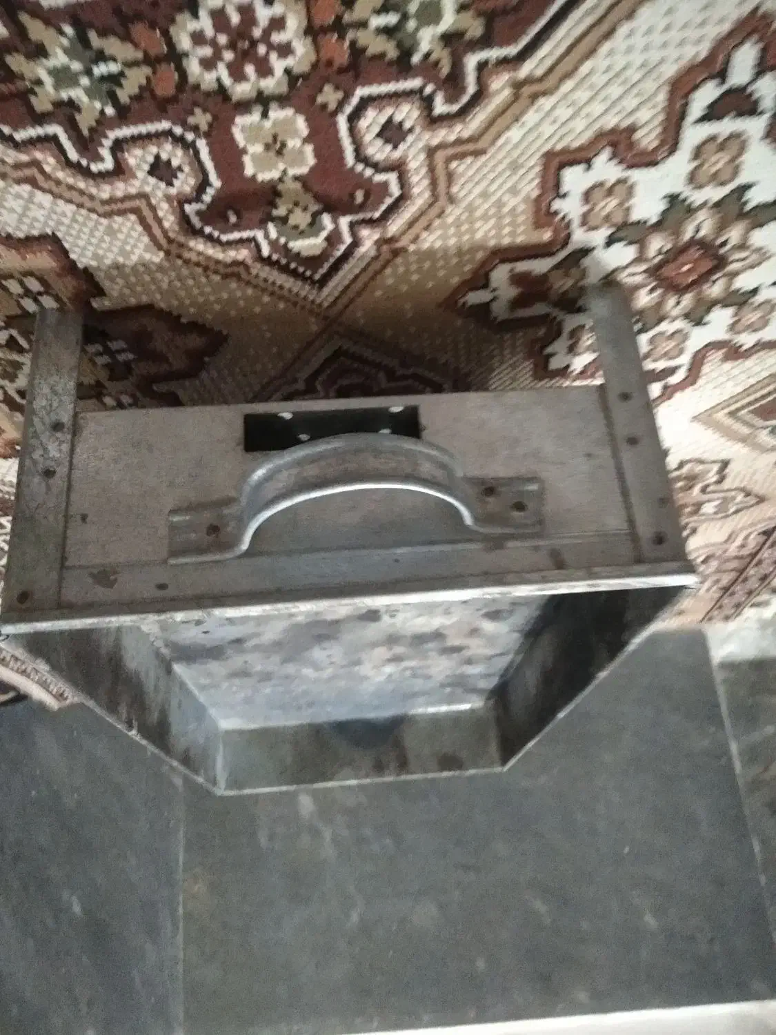 منقل زغالی|ظروف پختوپز|اراک, |دیوار