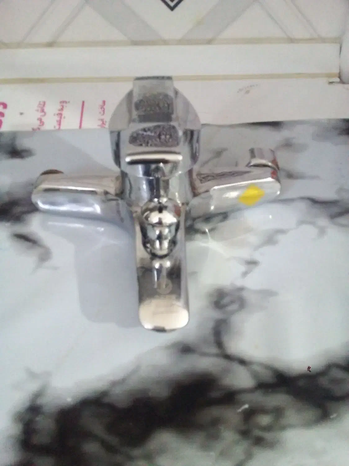 یک عدد شیر اهرمی حمام در حد نو به فروش میرسد|لوازم سرویس بهداشتی|تبریز, |دیوار