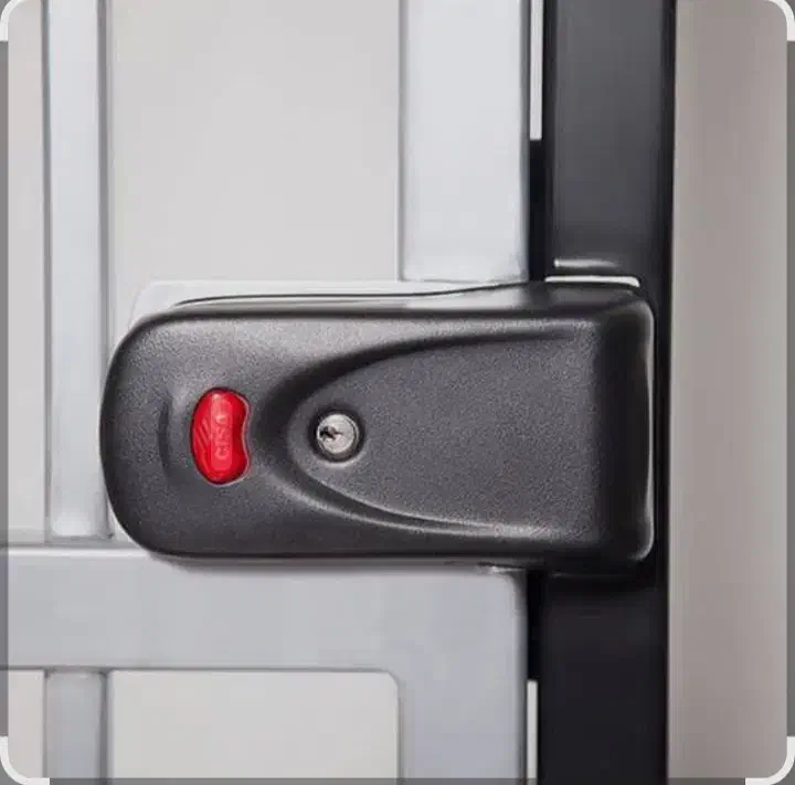 کیلید سازی شبانه روزی کل مناطق تهران|خدمات پیشه و مهارت|تهران, فلسطین (میدان انقلاب)|دیوار