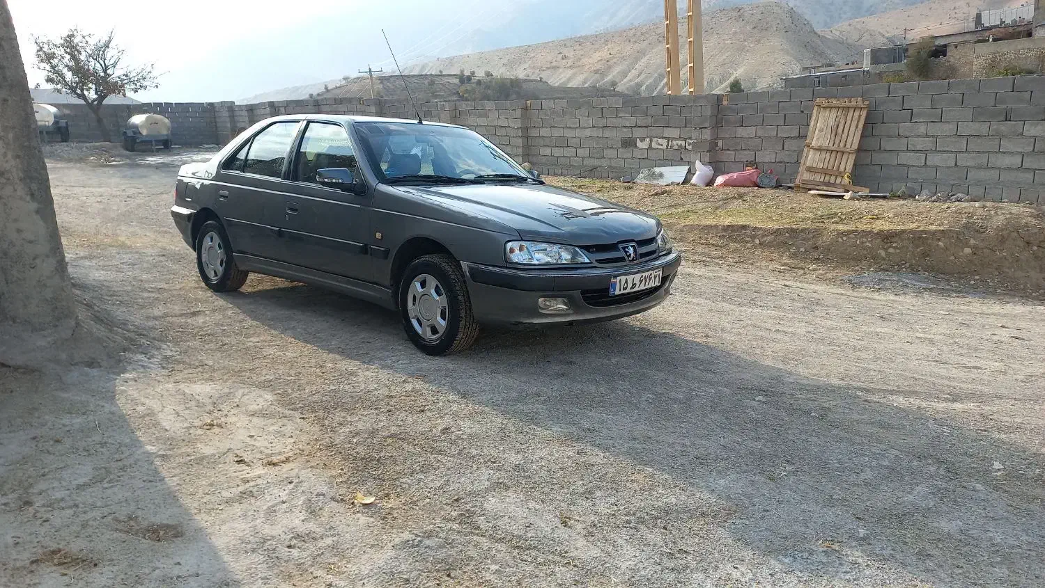 پژو پارس مدل ۹۱ بدون رنگ و ضربه کم کار تمیز فابریک|خودرو سواری و وانت|ایلام, |دیوار