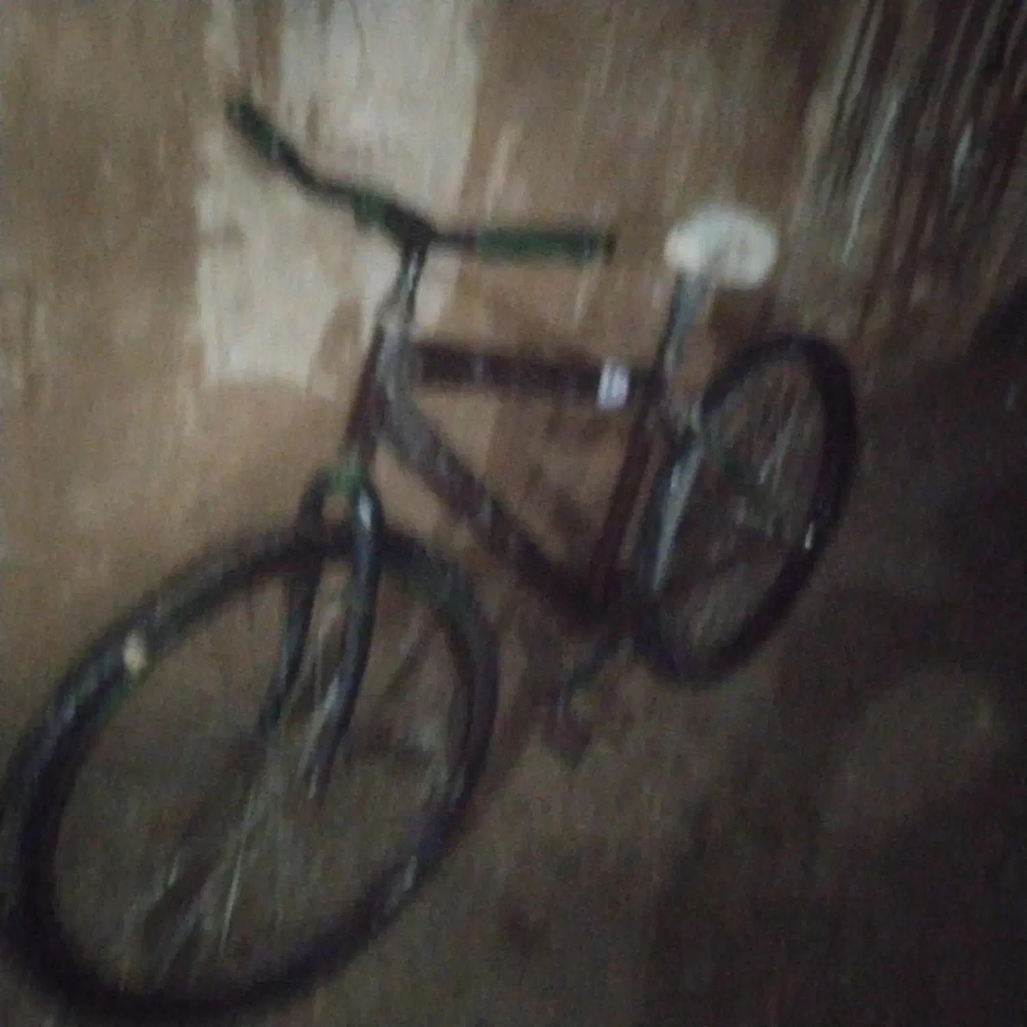 دوچرخه|دوچرخه، اسکیت، اسکوتر|اسفرورین, |دیوار