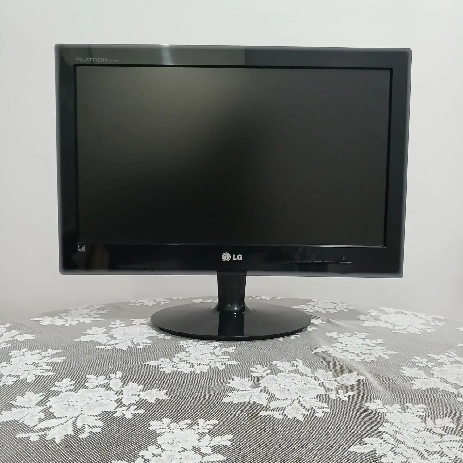 مانیتور ال جی|قطعات و لوازم جانبی رایانه|نیشابور, شهرک قدس|دیوار