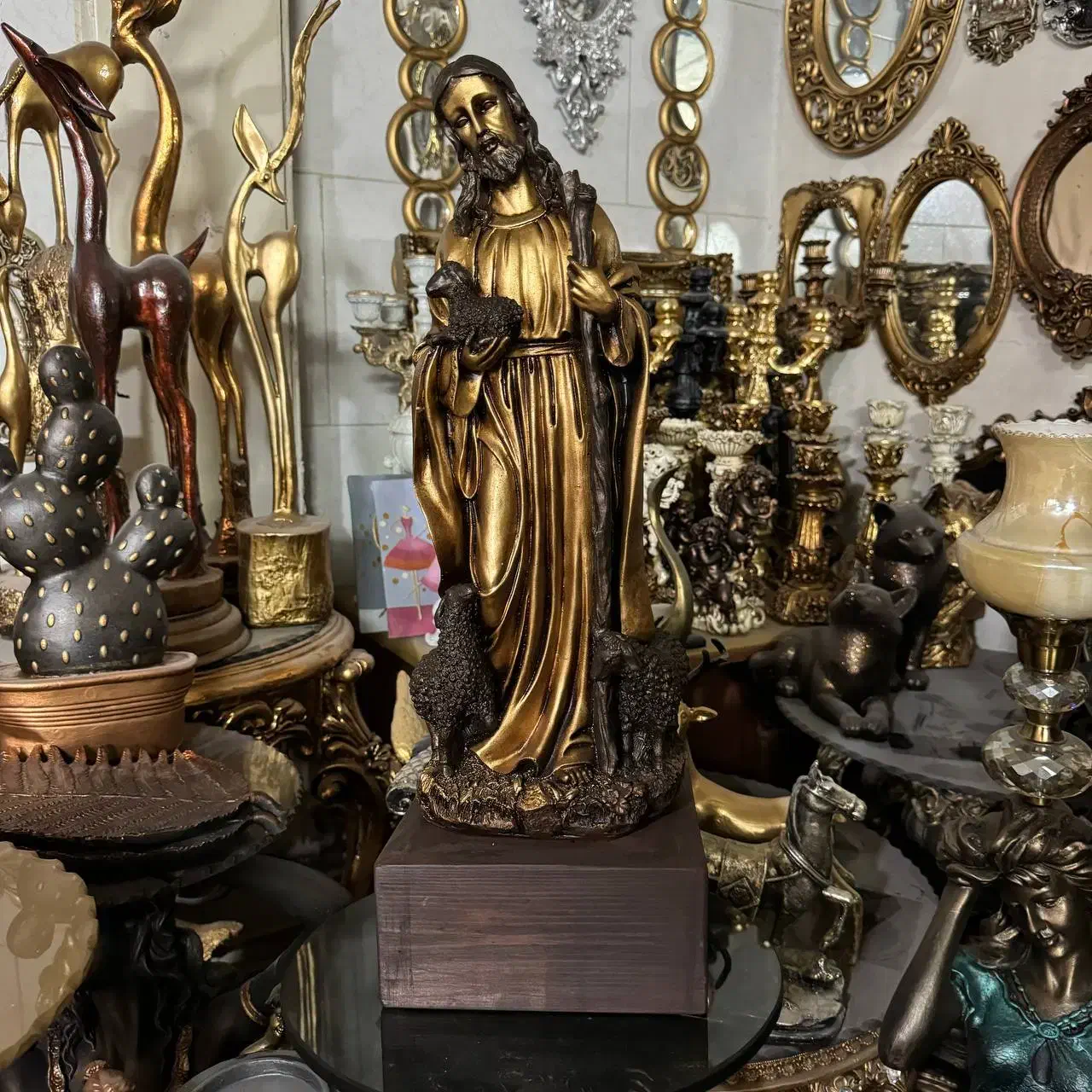 فروش استثنایی و‌ کلی تزئینات پلیستری|صنایع دستی و سایر لوازم تزئینی|تهران, امیریه|دیوار