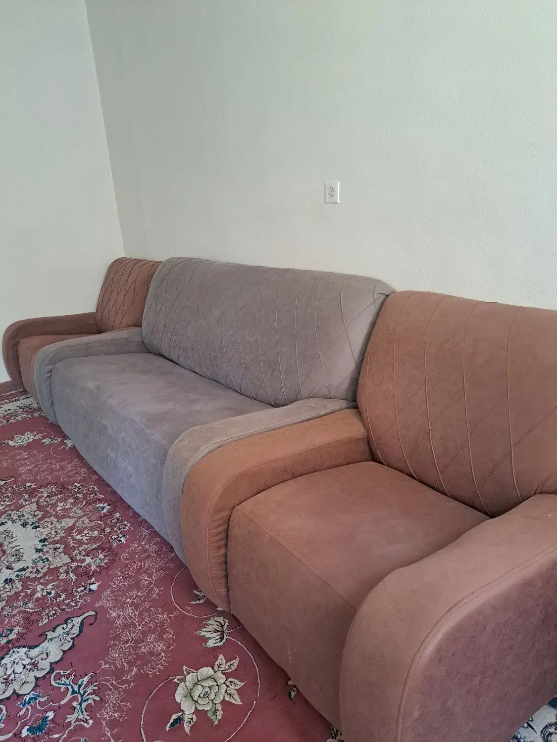 فروش یک دست مبل ۷نفره کارکرده|مبلمان خانگی و میز عسلی|شاهینشهر, فرودگاه هسا|دیوار