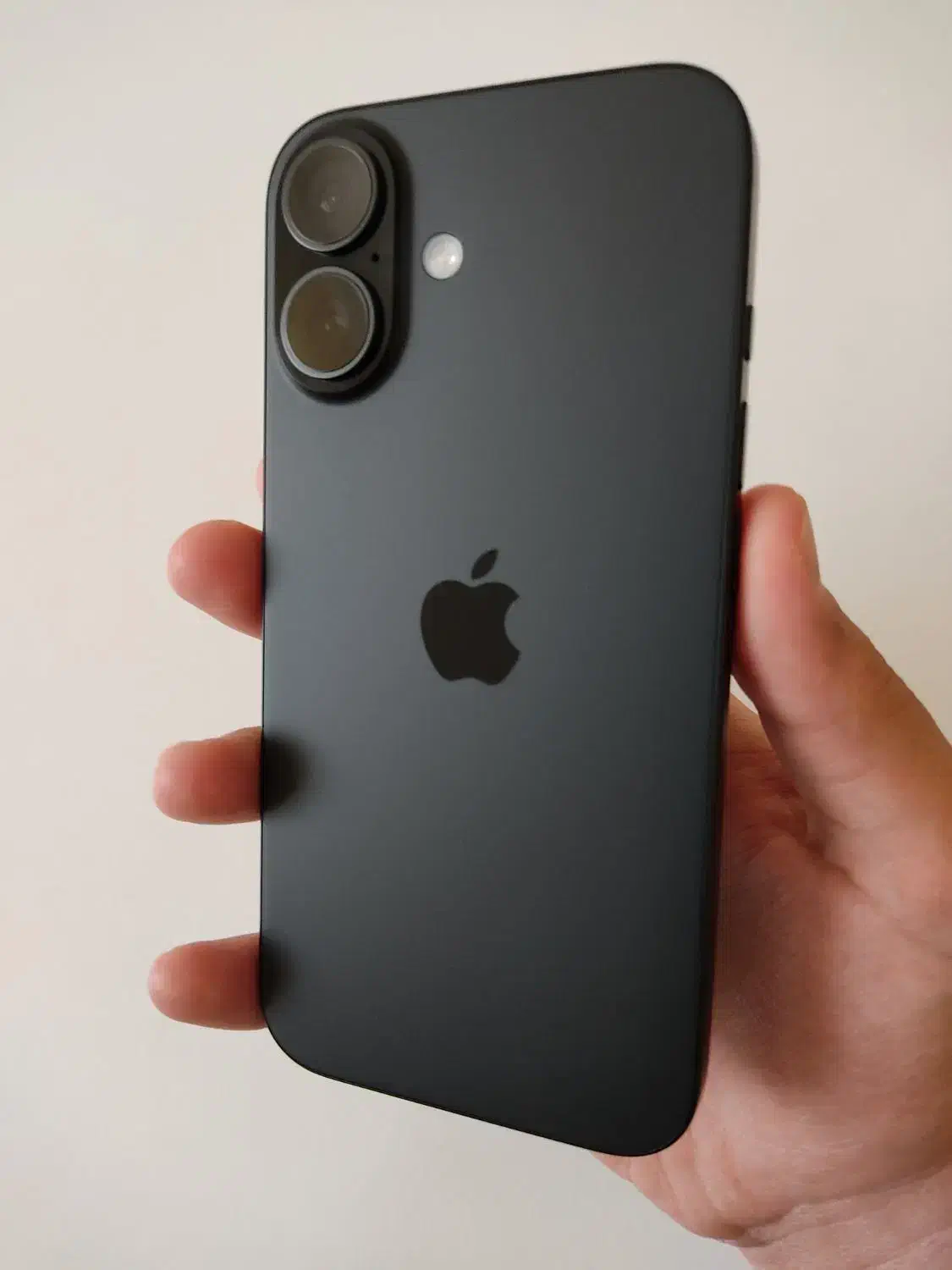 آیفون ۱۶ نرمال ۲۵۶ در حد آک|موبایل|پرند, فاز ۶|دیوار