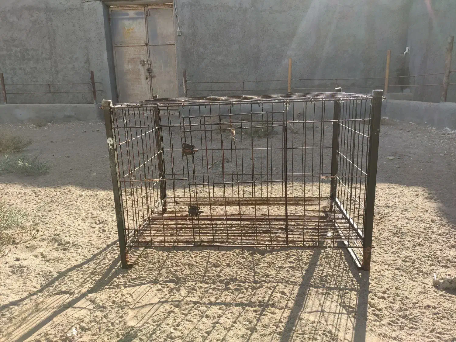 فروش تعدادی قفس نو و کارکرده سگ وگربه و مرغ و خروس|لوازم جانبی حیوانات|بادرود, |دیوار