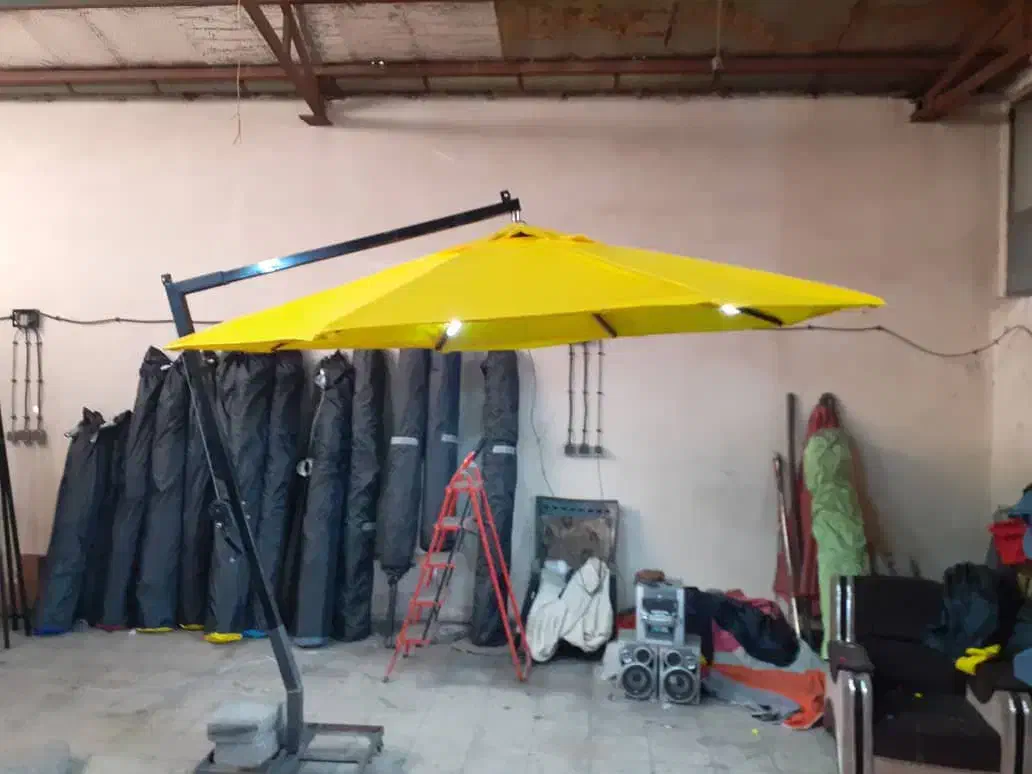 چتر|صندلی و نیمکت|قیامدشت - خاورشهر, |دیوار