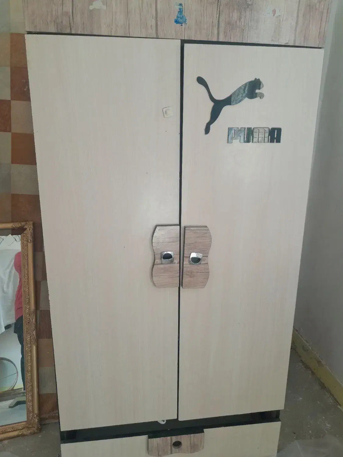 کمد  بچه|اسباب و اثاث بچه|گناباد, |دیوار