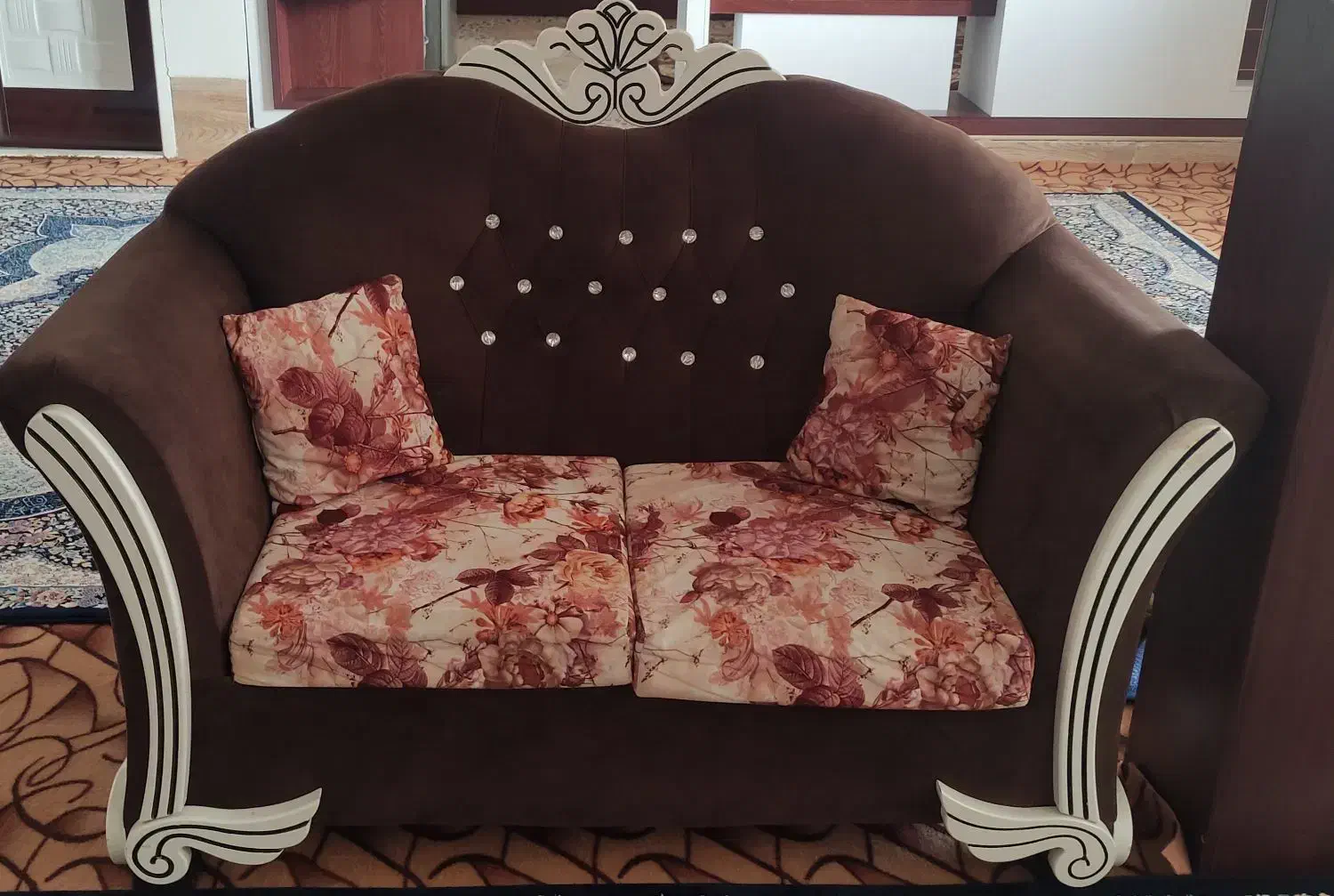 مبلمان راحتی 7نفره،میز جلو مبلی|مبلمان خانگی و میز عسلی|گلپایگان, |دیوار