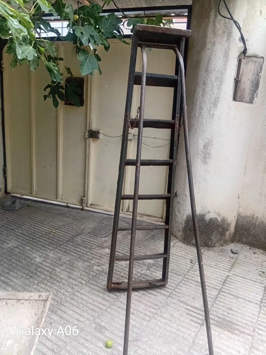 نردبام|لوازم نظافت|آمل, |دیوار