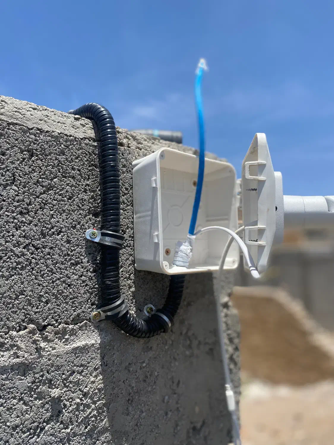 نیازمند کاراموز نصب دوربین و دزدگیر|استخدام صنعتی، فنی، مهندسی|سیرجان, |دیوار