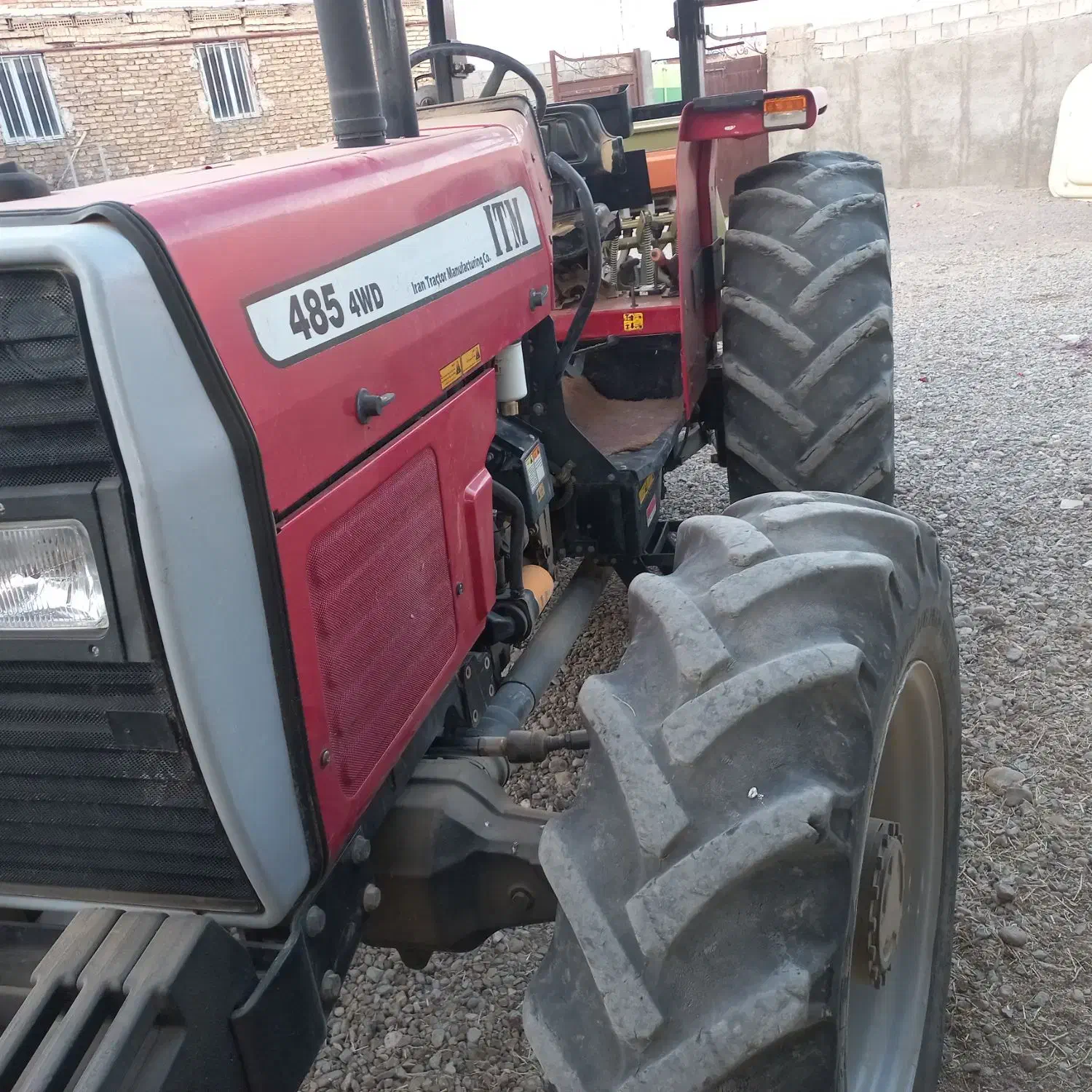 تراکتور ۴۸۵مدل۴۰۰|خودرو سنگین|شادیان, |دیوار