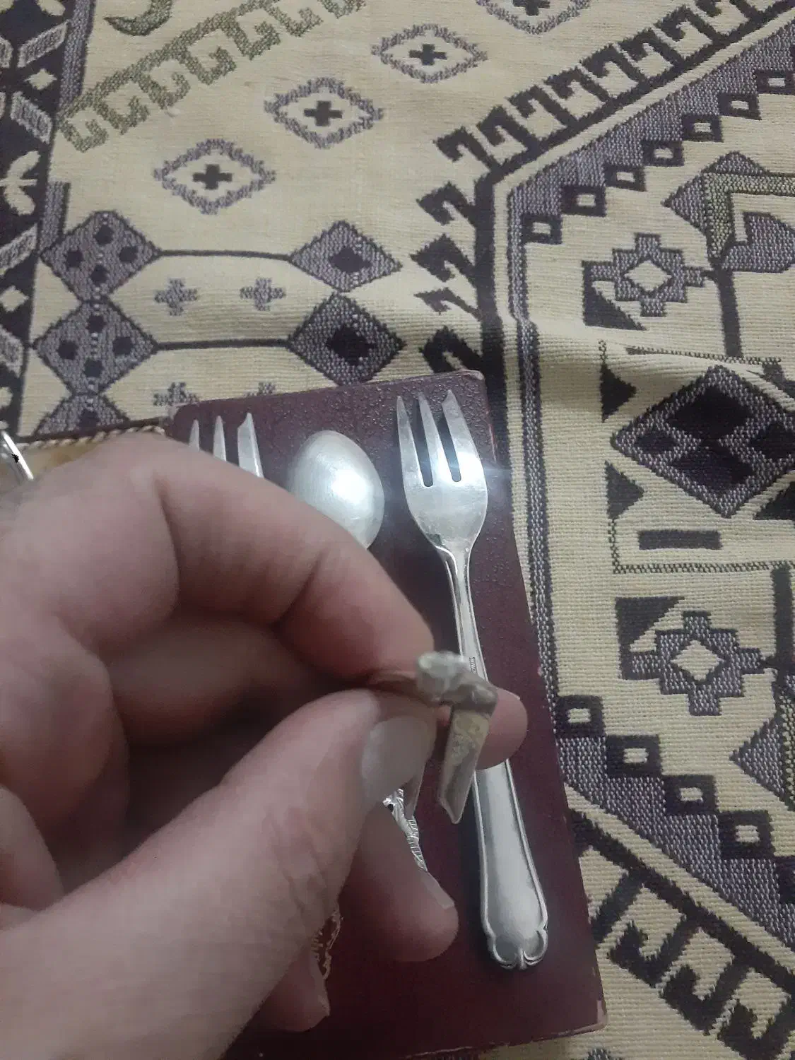 قاشق وچنگال نقره|جواهرات|ورامین, ورامین|دیوار