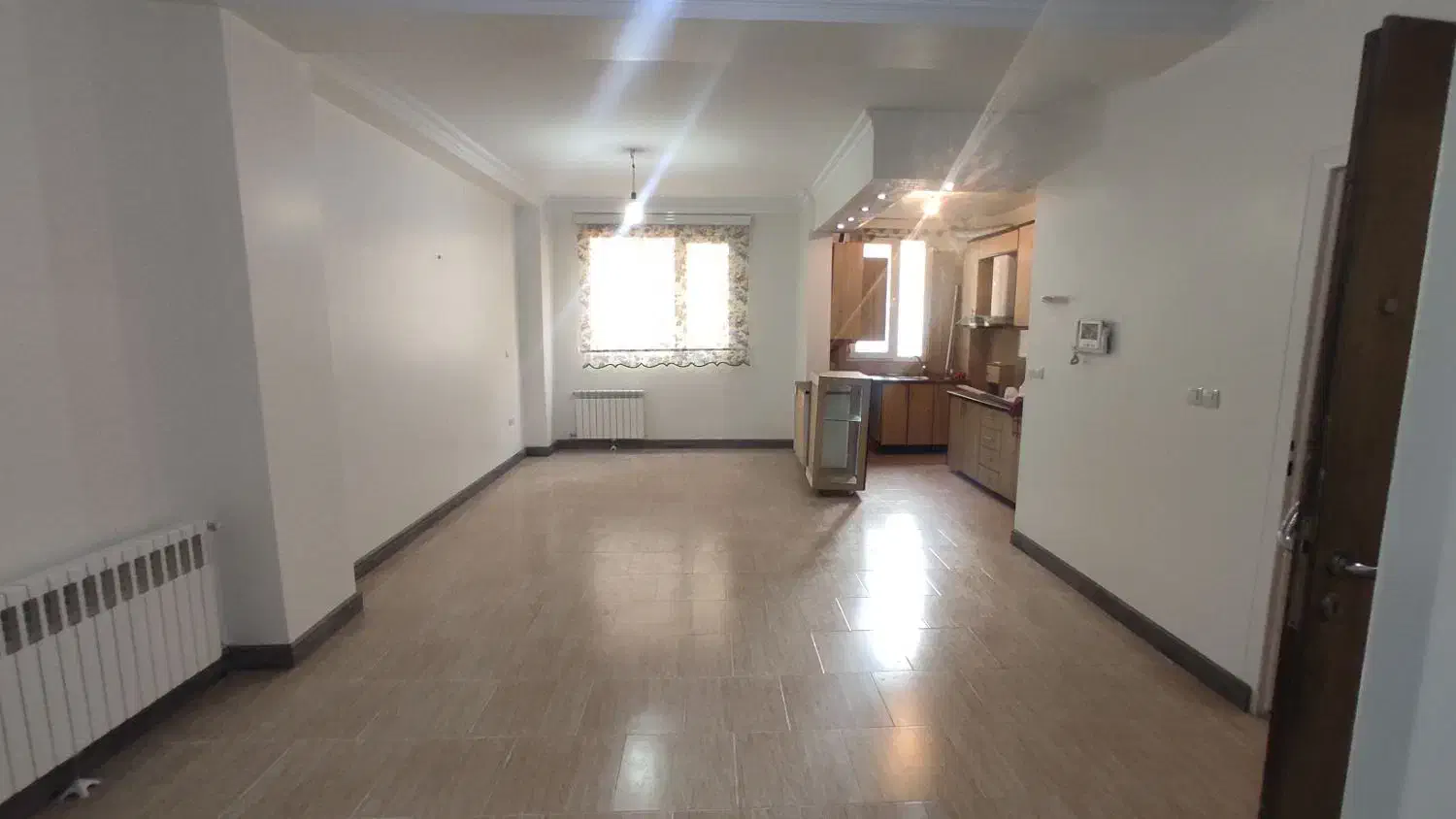 70متر آپارتمان دو خواب Fامکانات اجاره دنج منطقه