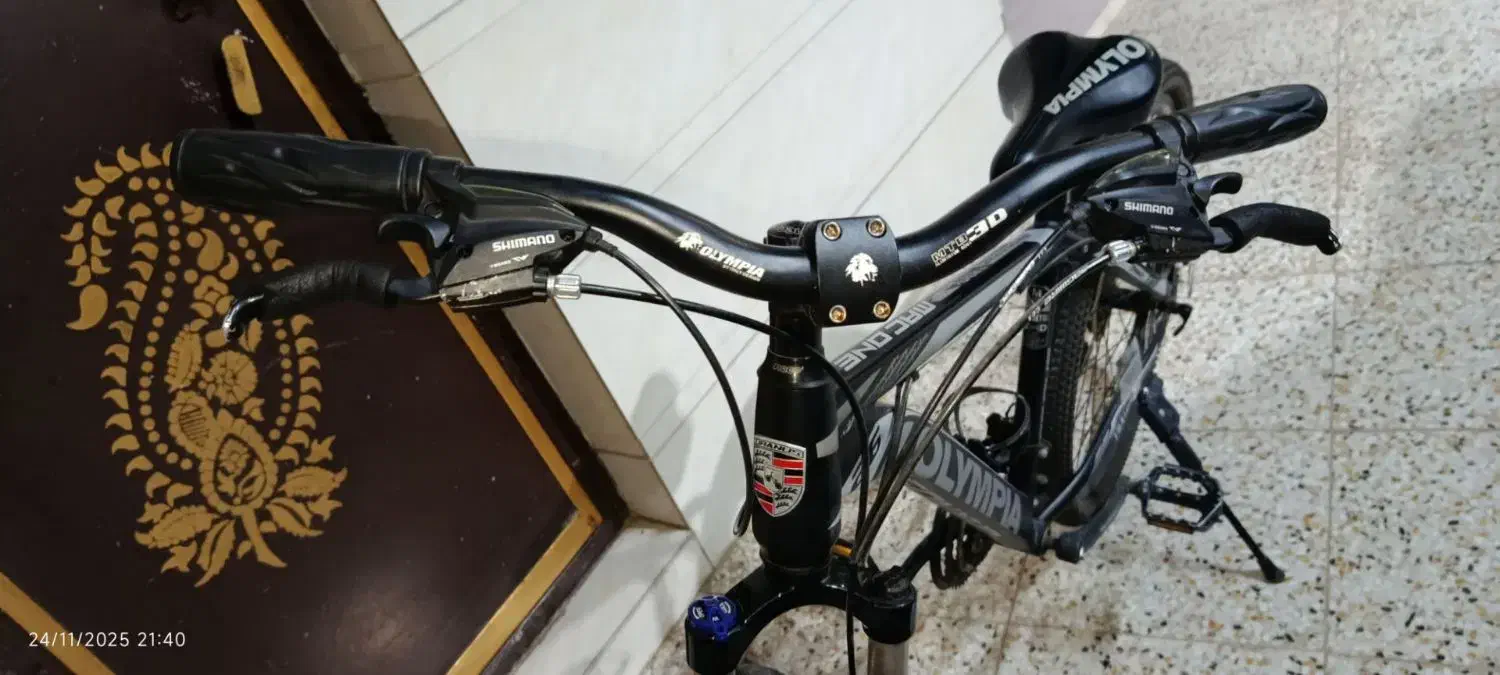 دو عدد دو چرخه المپیا هر دو اورانوس|دوچرخه، اسکیت، اسکوتر|شوشتر, |دیوار