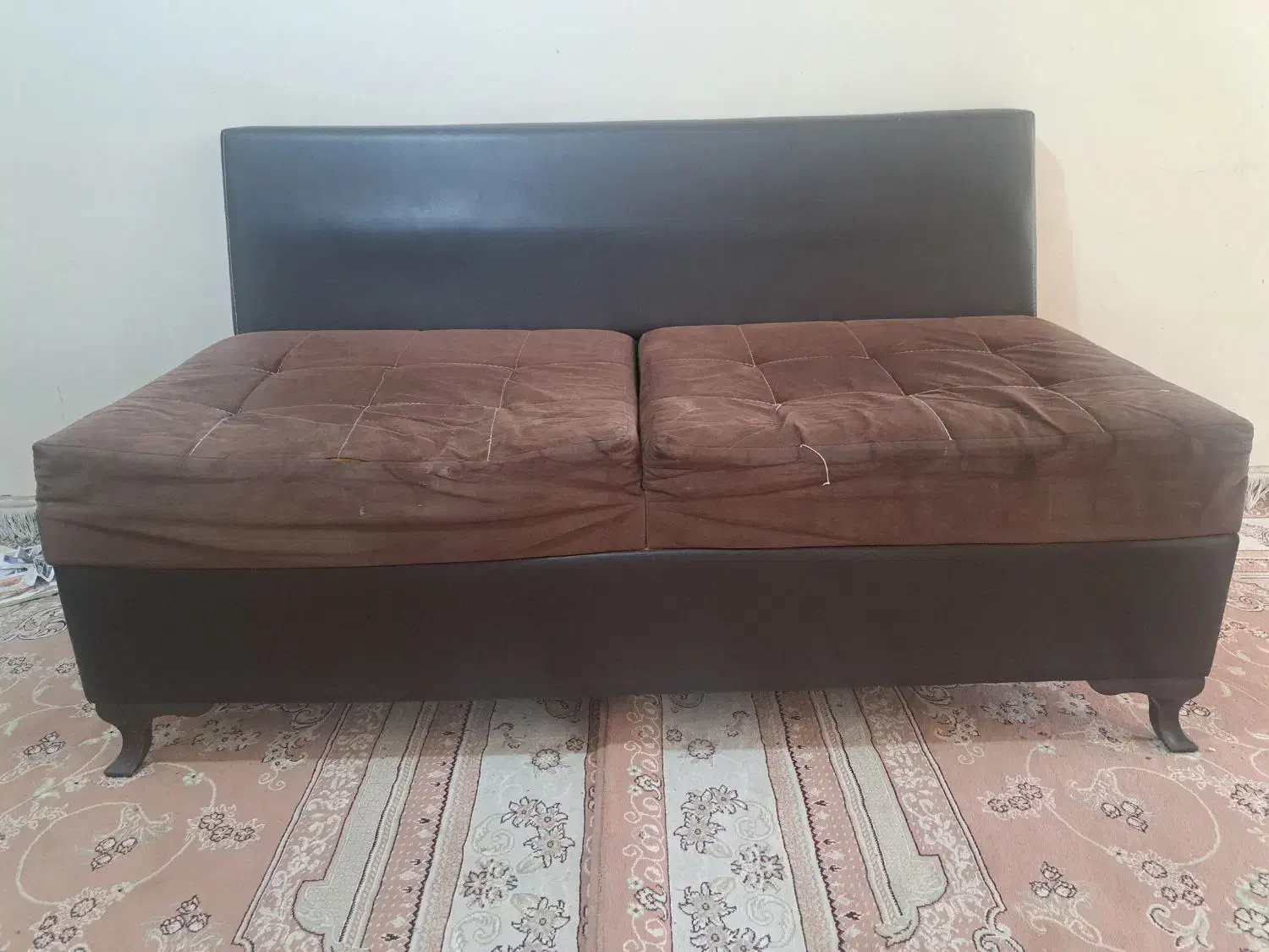 مبل بزرگ دونفر|مبلمان خانگی و میز عسلی|فولادشهر, A3|دیوار