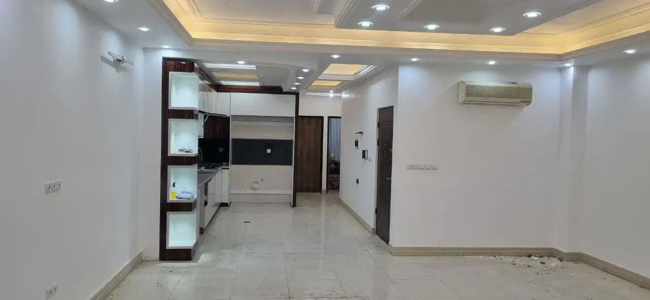 واحد 120 متری حکمت شمالی بر خیابان 20 متری|فروش آپارتمان|قم, حقیقت|دیوار