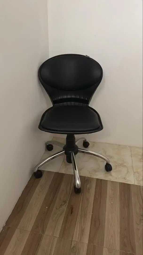 صندلی اداری|صندلی و نیمکت|تهران, اختیاریه|دیوار