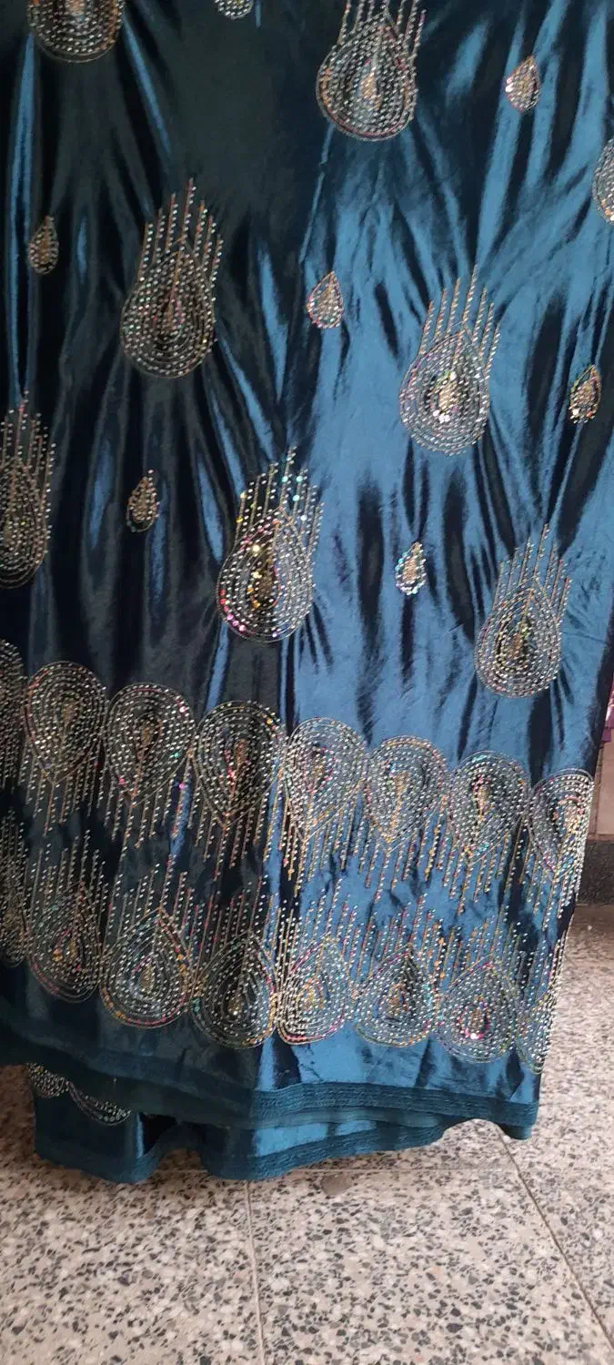 با سلام پارچه مخمل الماس کاری بفروش میرسد|لباس|شوشتر, |دیوار