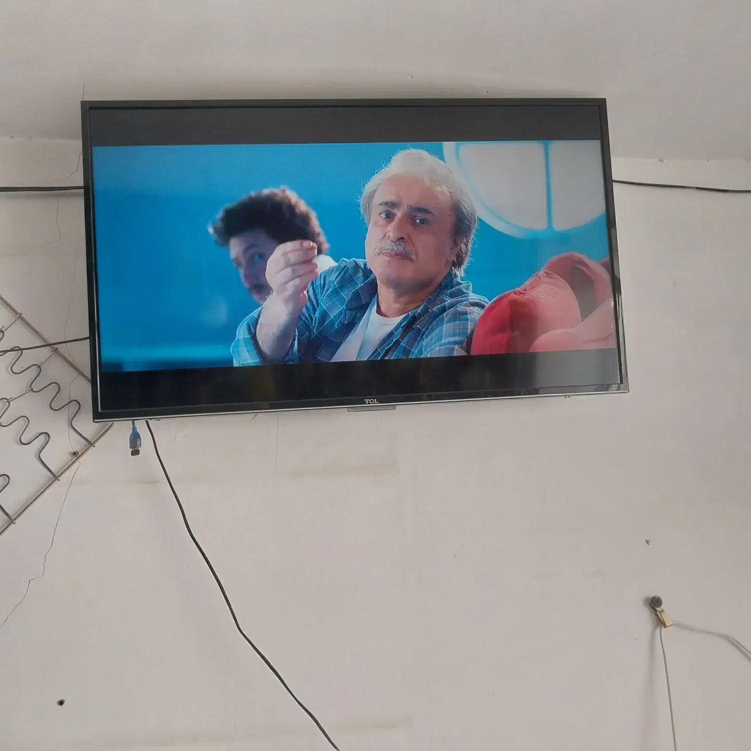 تلویزیون تمیز درحد43|تلویزیون و پروژکتور|بیرجند, |دیوار