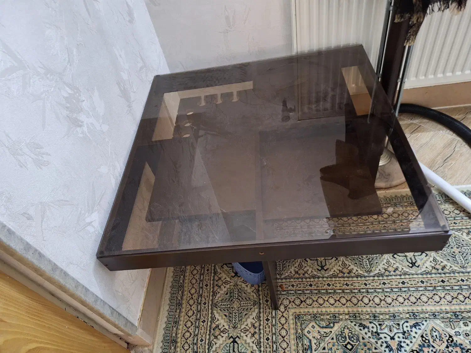 جلومبلی|مبلمان خانگی و میز عسلی|خمینی‌شهر, |دیوار