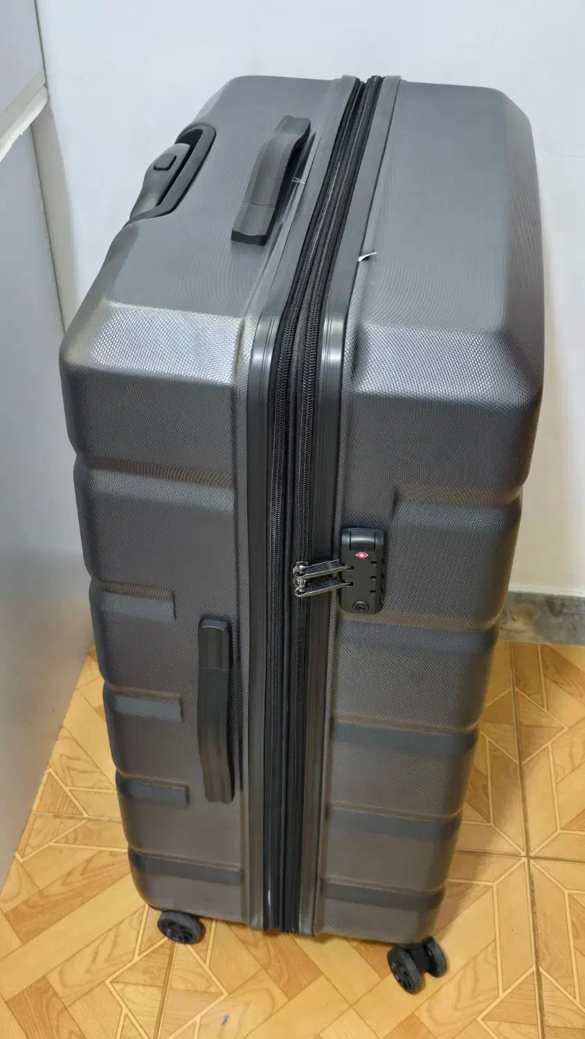 چمدان ایران سایز بزرگ ،نو (تخفیف هم میدم )|کیف، کفش، کمربند|لنگرود, |دیوار