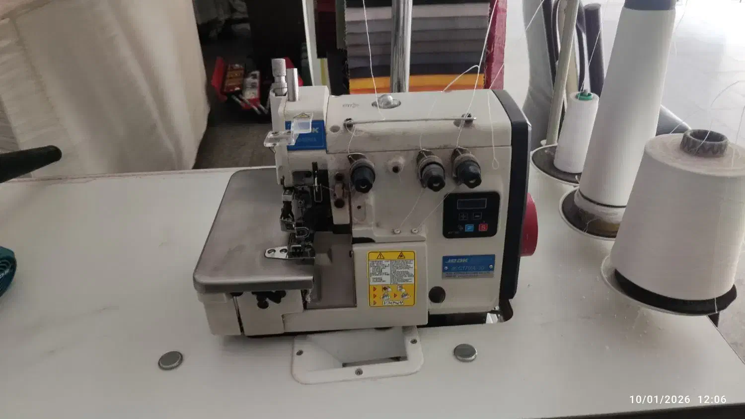 زیگزاگ سه نخ|چرخ خیاطی و ریسندگی|قم, باغ شریفی|دیوار