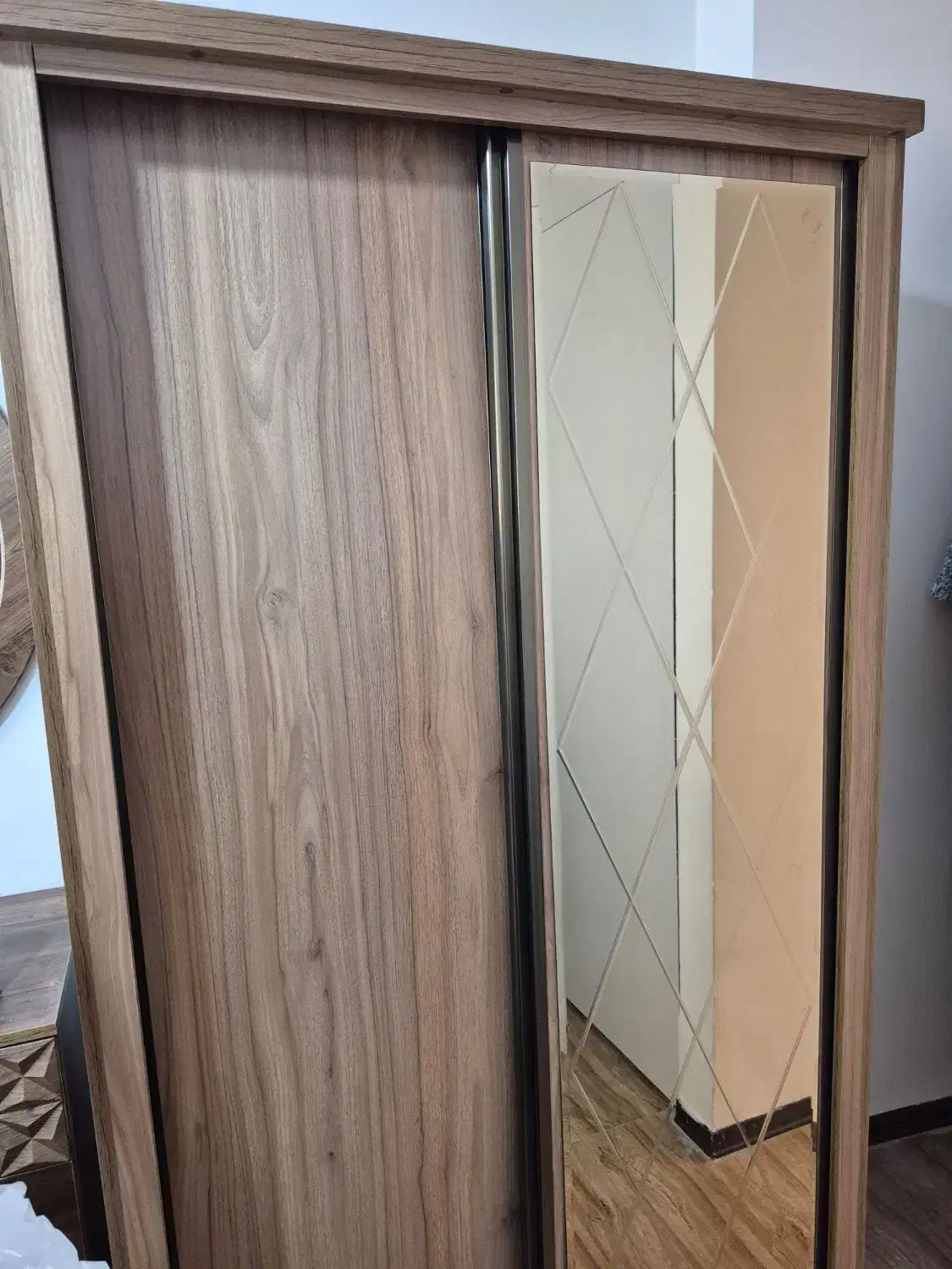 کمد دو طرفه و جادار|جاکفشی، کمد، دراور|هشتگرد, شهرک پامچال|دیوار