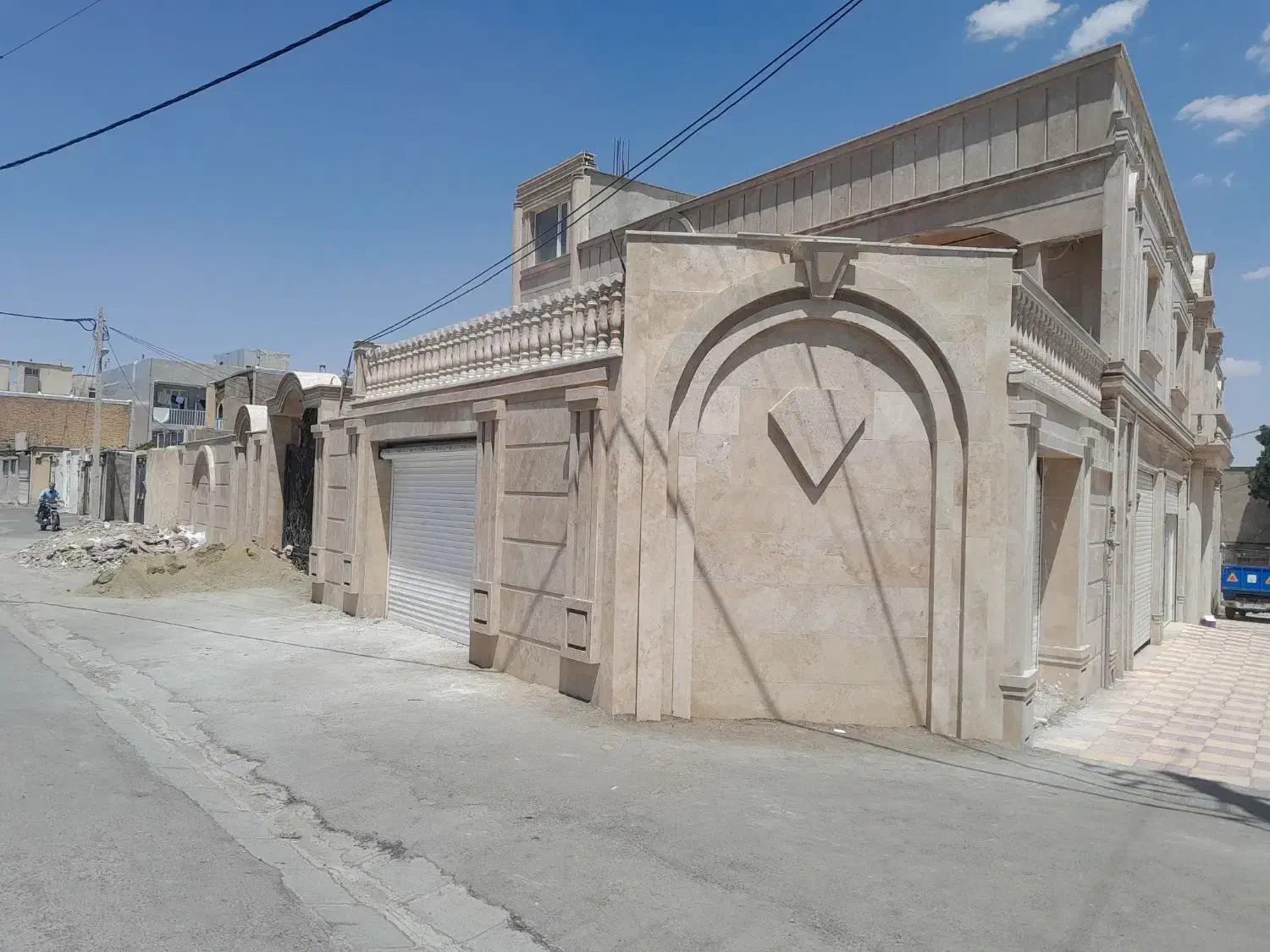 کارگر ساختمانی|استخدام صنعتی، فنی، مهندسی|قروه, |دیوار