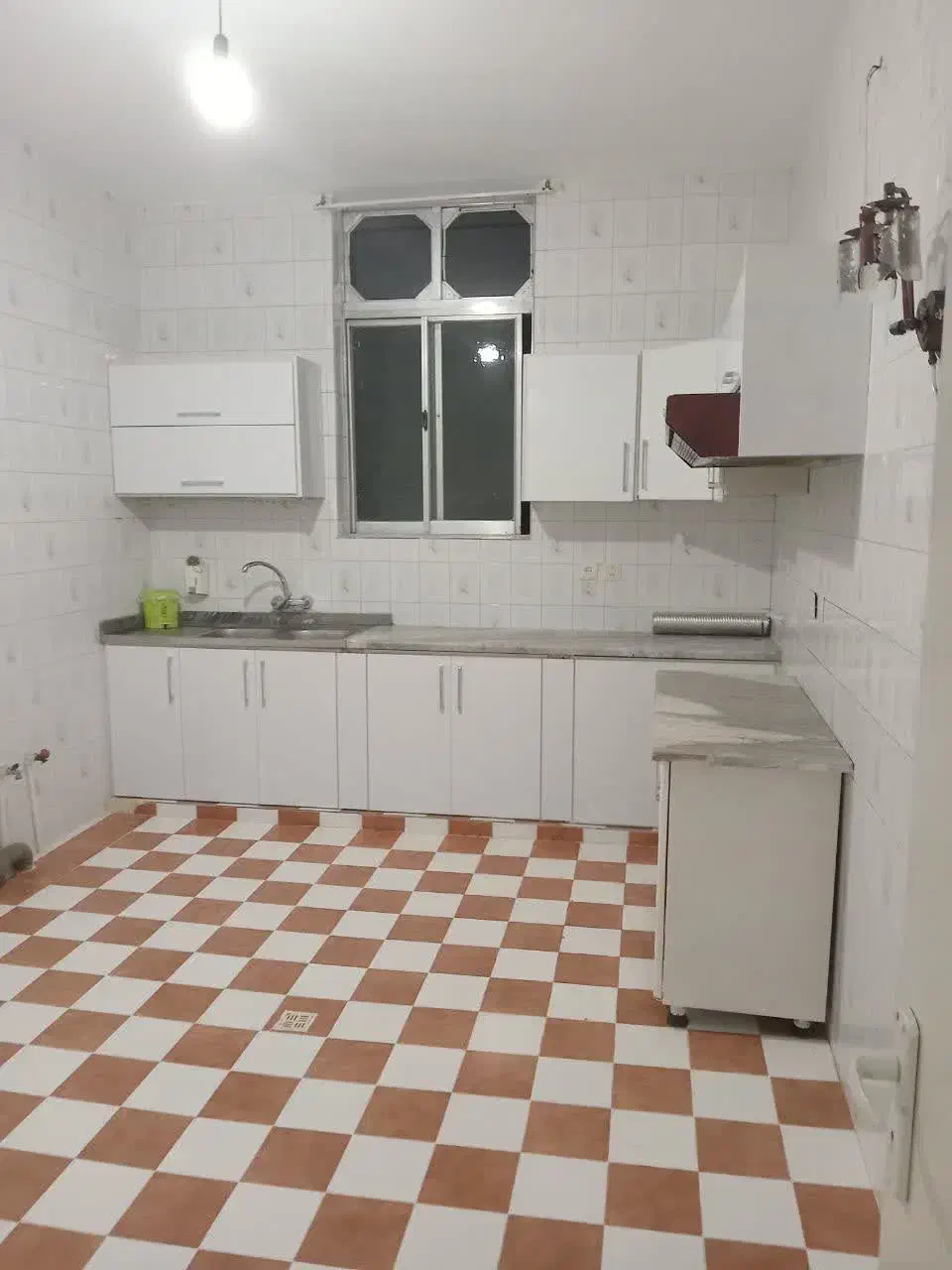 اجاره ویلایی ۱۰۰ متری خیابان حزب اله|اجارهٔ خانه و ویلا|ساری, |دیوار