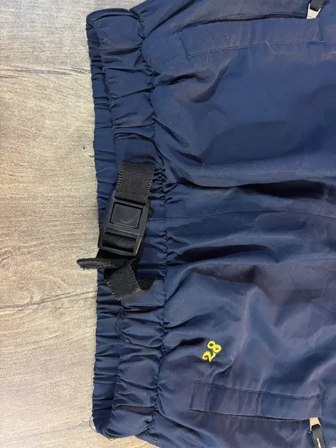 شلوار کوهنوردی و اسکی مناسب پاییز و زمستان|ورزش‌های زمستانی|اصفهان, بهارستان|دیوار