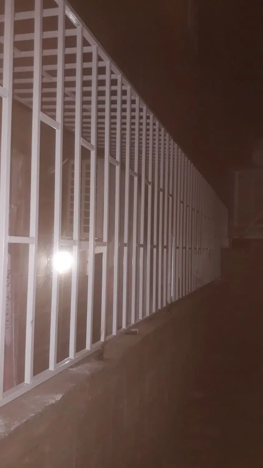 ساخت و نصب نرده حفاظ درب و پنجره|خدمات پیشه و مهارت|قدس, شهرقدس|دیوار