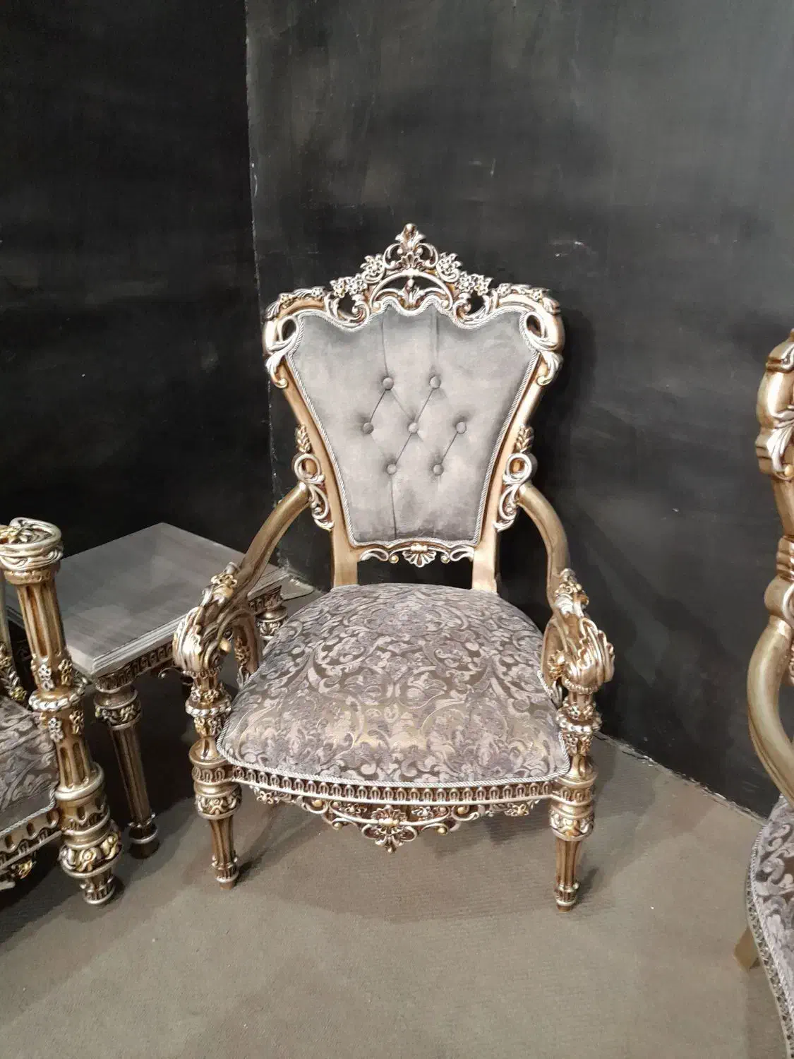 تولید مبلمان آدلی|مبلمان خانگی و میز عسلی|صباشهر, |دیوار