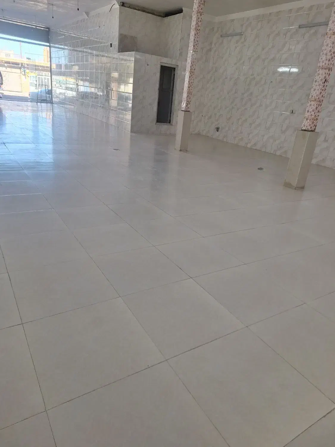 اجاره مغازه ۱۸۰متری بر خیابان اول راه اردکلو|اجارهٔ مغازه و غرفه|مرند, |دیوار