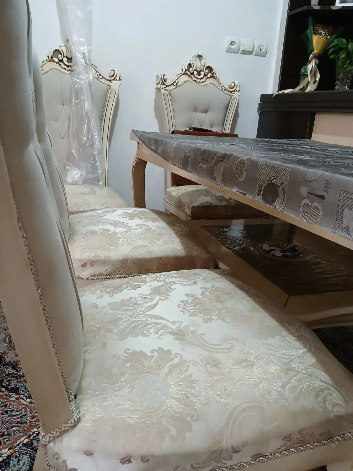 میز ناهارخوری ۶ نفره|میز و صندلی غذاخوری|الیگودرز, |دیوار