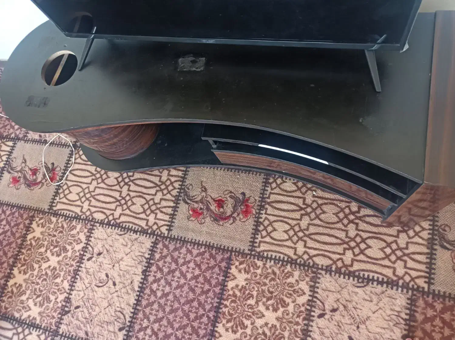 میز تلویزیون برند کارینو|میز تلویزیون|خرم بید, |دیوار