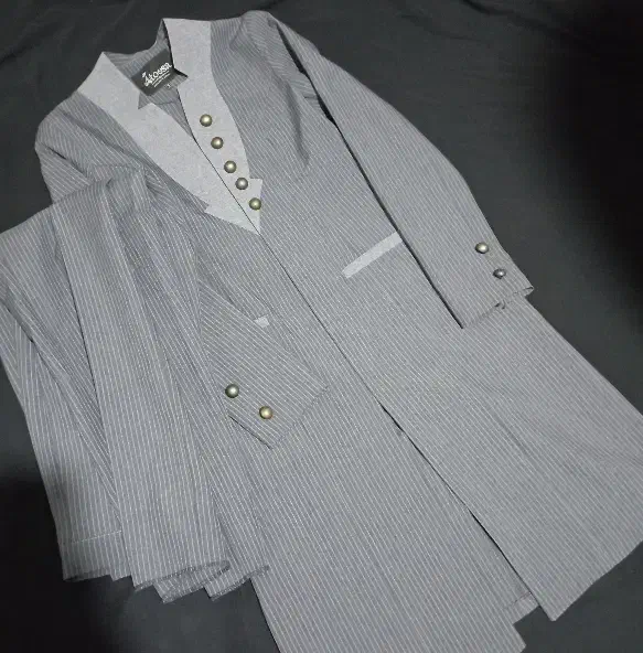 اداری|لباس|زاهدان, |دیوار