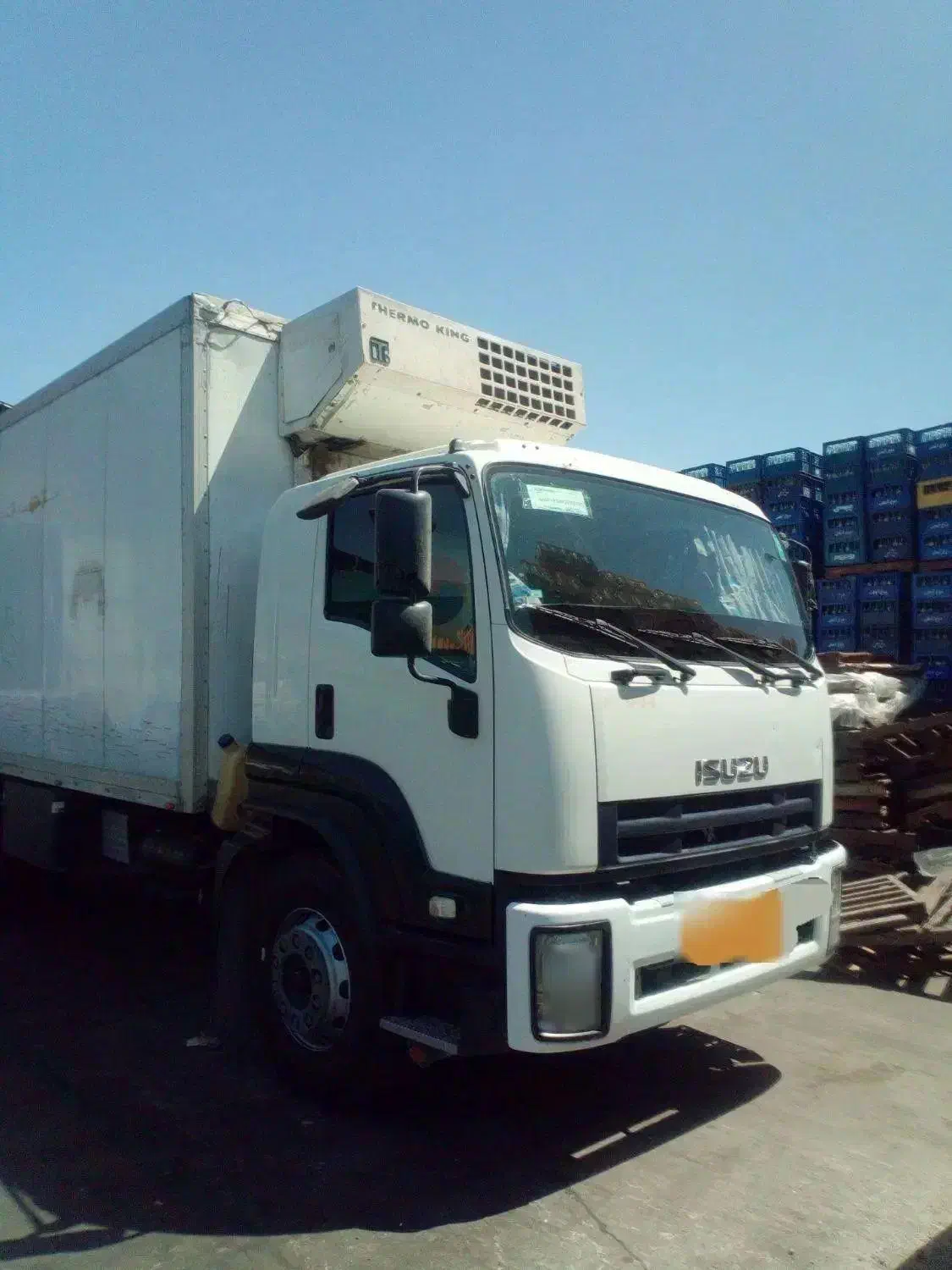ایسوزو ۱۸ تن یخچالی|خودرو سنگین|اسفراین, |دیوار