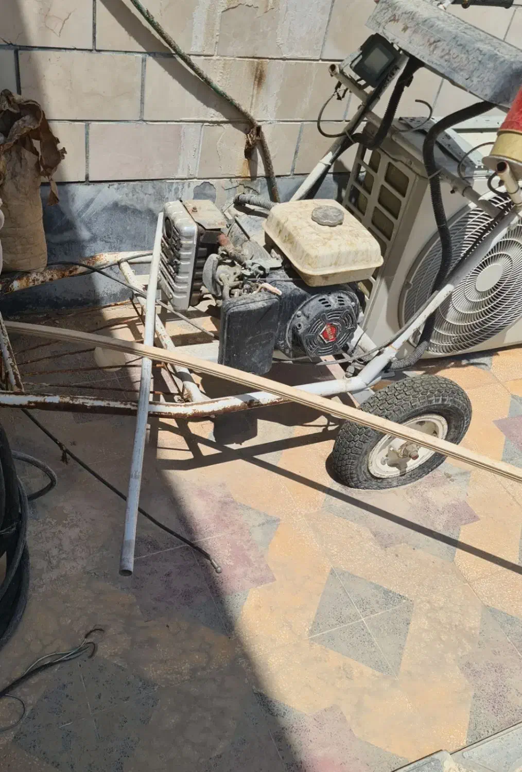 موتور برق|سایر لوازم برقی|قیروکارزین, |دیوار