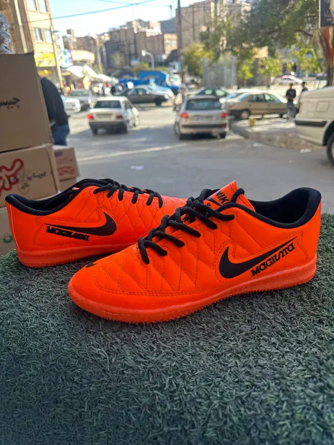 (کفش بابک ترکان)ورزشی سالنی فوتسالی اقتصادی اصل|کیف، کفش، کمربند|تبریز, |دیوار