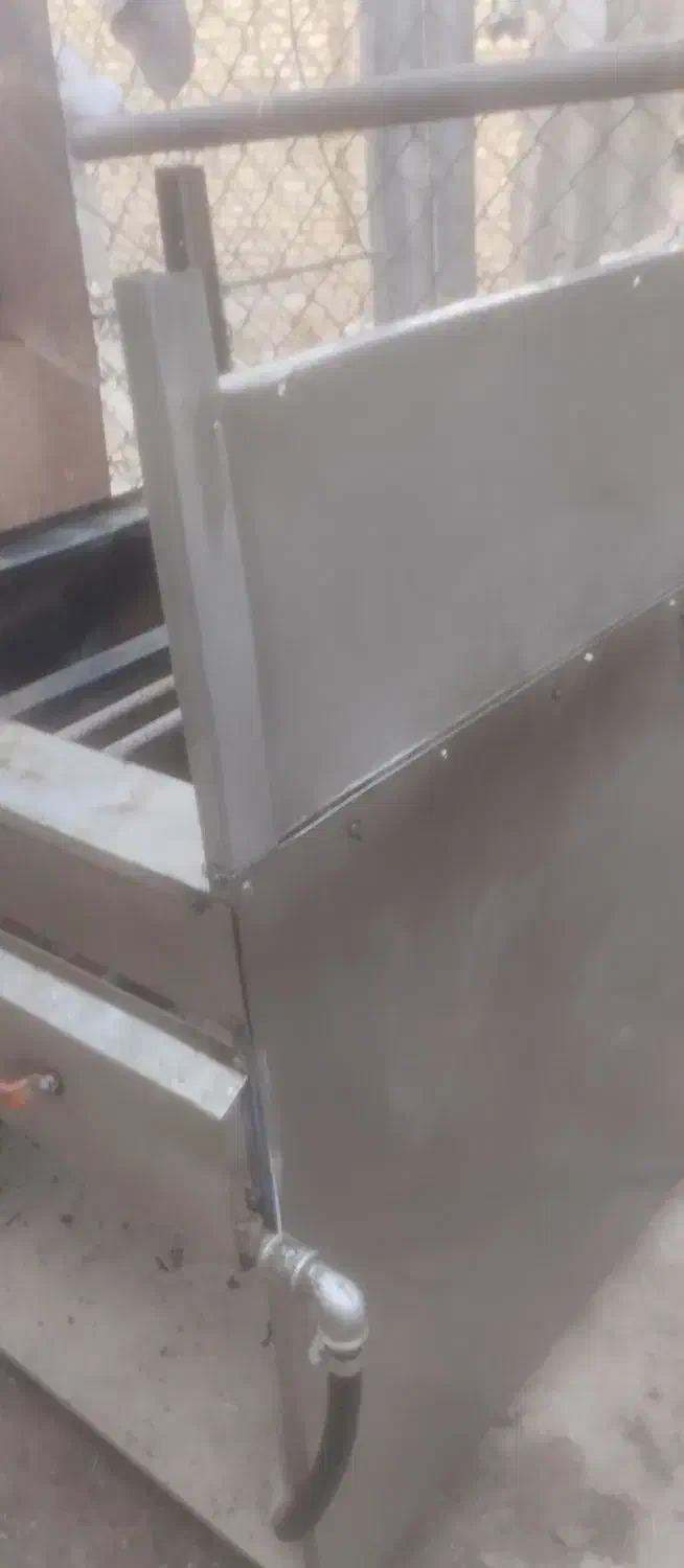 تمام وسایل فست زیر قیمت بازار در حد نو دوست دوم|کافی‌شاپ و رستوران|اصفهان, آفاران|دیوار