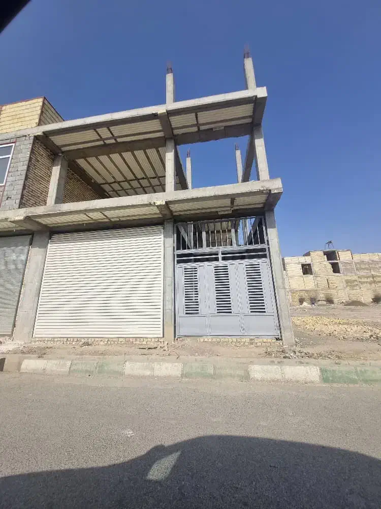 مغازه ۱۴۰ متر|اجارهٔ مغازه و غرفه|قم, حکمت شمالی|دیوار
