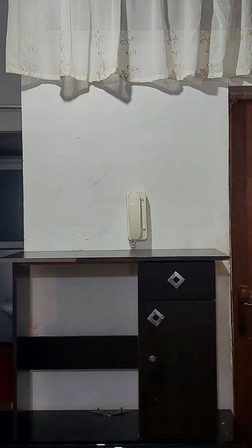 میز تحریر سالم|میز تحریر و کامپیوتر|لاهیجان, لیالستان|دیوار