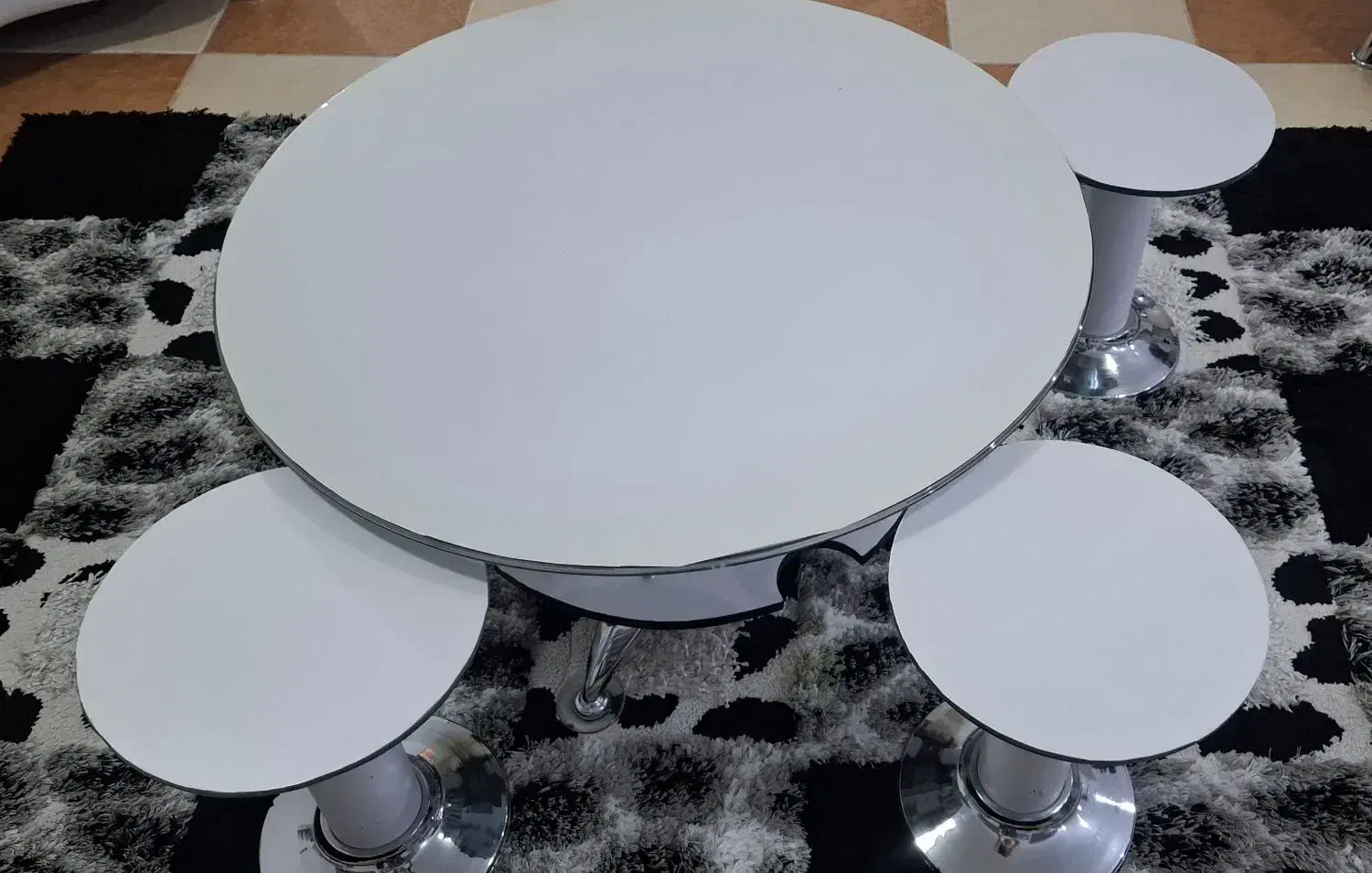 عسلی|مبلمان خانگی و میز عسلی|اسلامآباد غرب, |دیوار