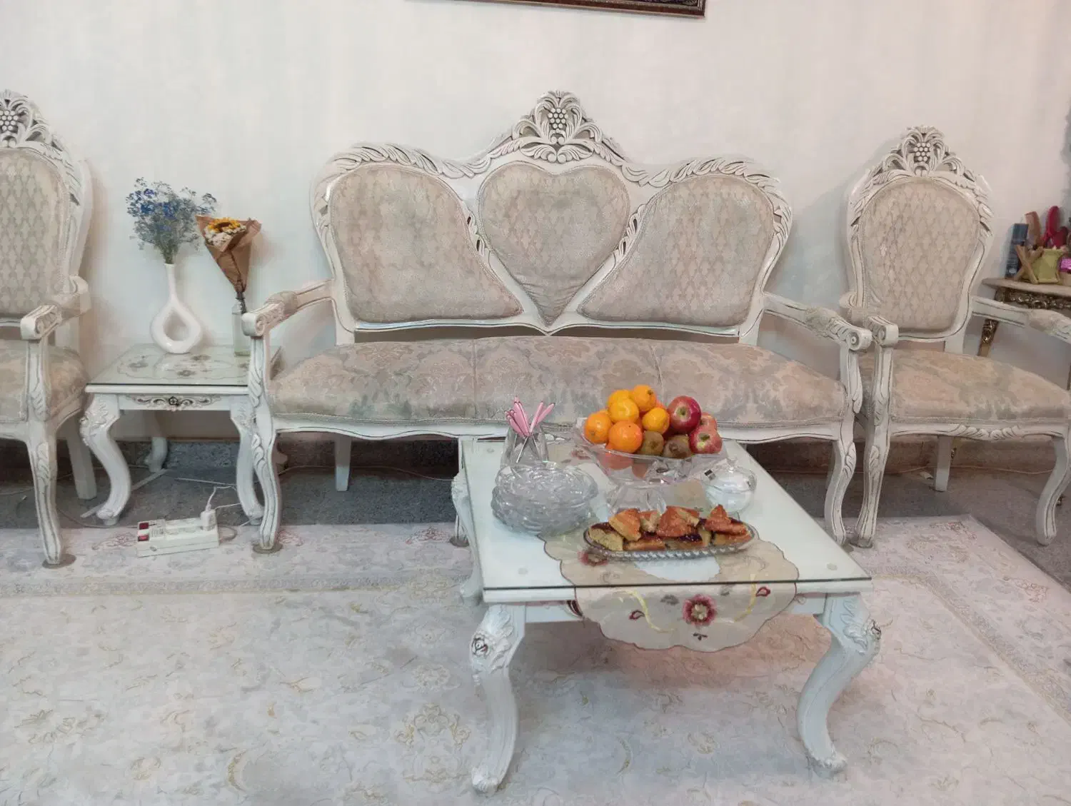 مبل ۹نفره چوب گردو|مبلمان خانگی و میز عسلی|تهران, صد دستگاه|دیوار