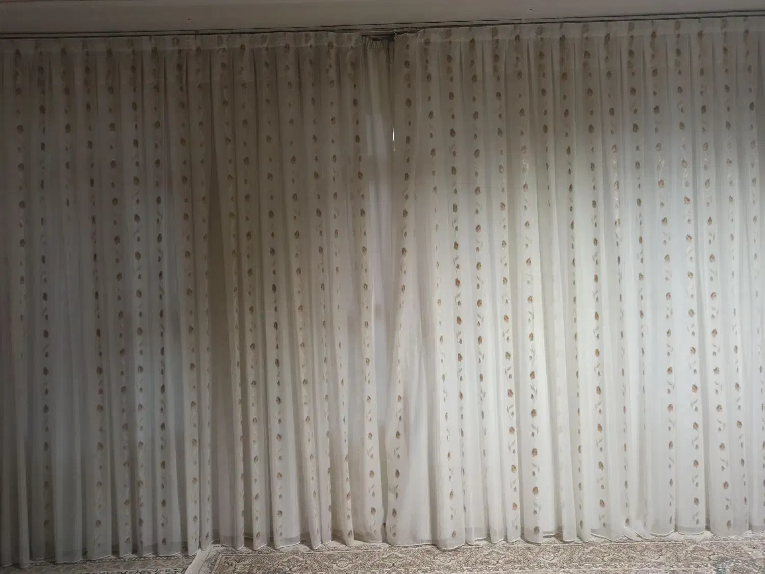 پرده|پرده، رانر، رومیزی|مبارکه, |دیوار