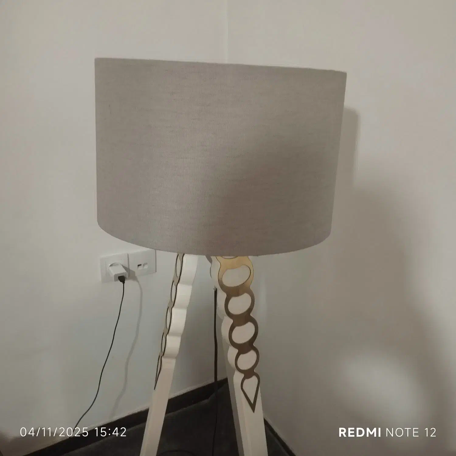 آباژورایستاده|چراغ خواب و آباژور|پاکدشت, پاکدشت (مامازند)|دیوار