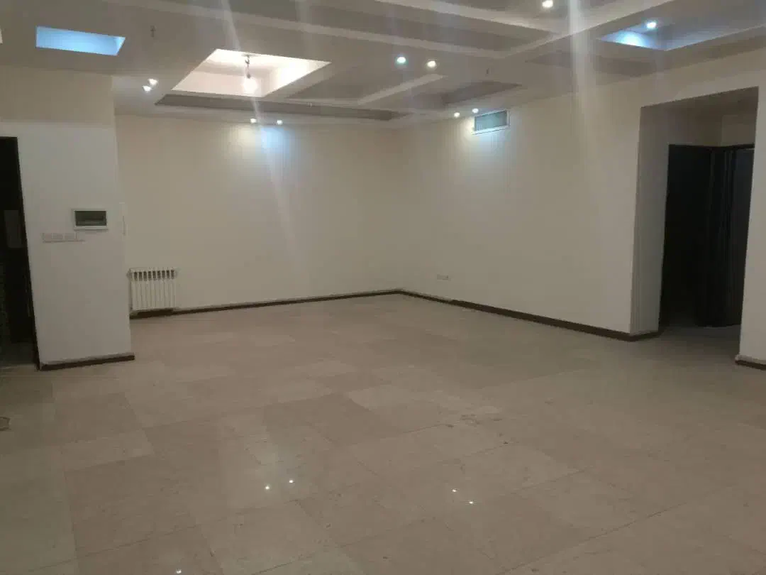 ۷۵ متر اداری بر اصلی ستاری|اجارهٔ دفتر کار، اتاق اداری، مطب|تهران, جنت‌آباد جنوبی|دیوار