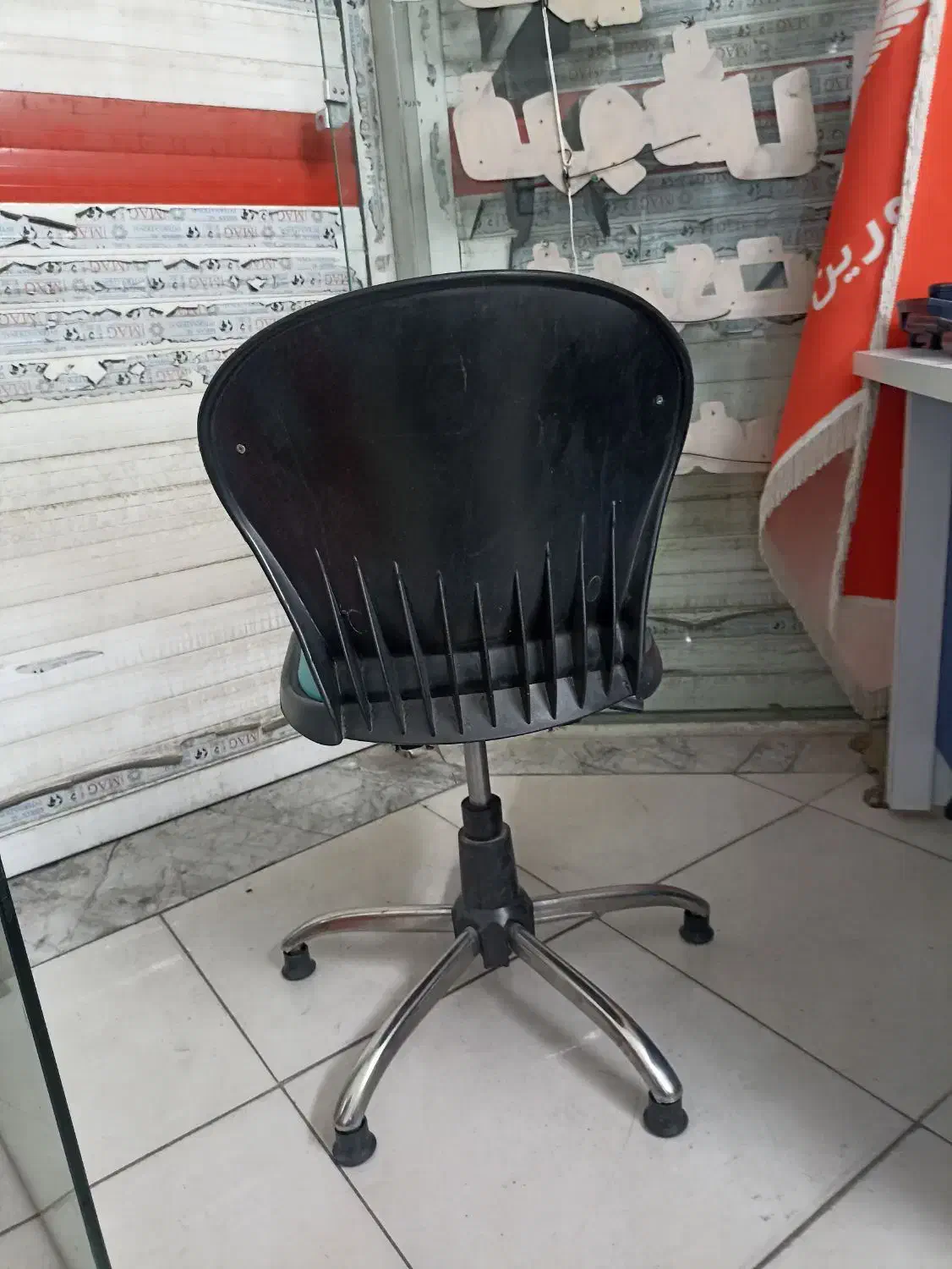 صندلی جک دار چرخشی،اداری.کامپیوتر|مبلمان اداری|اندیشه, اندیشه فاز ۱|دیوار