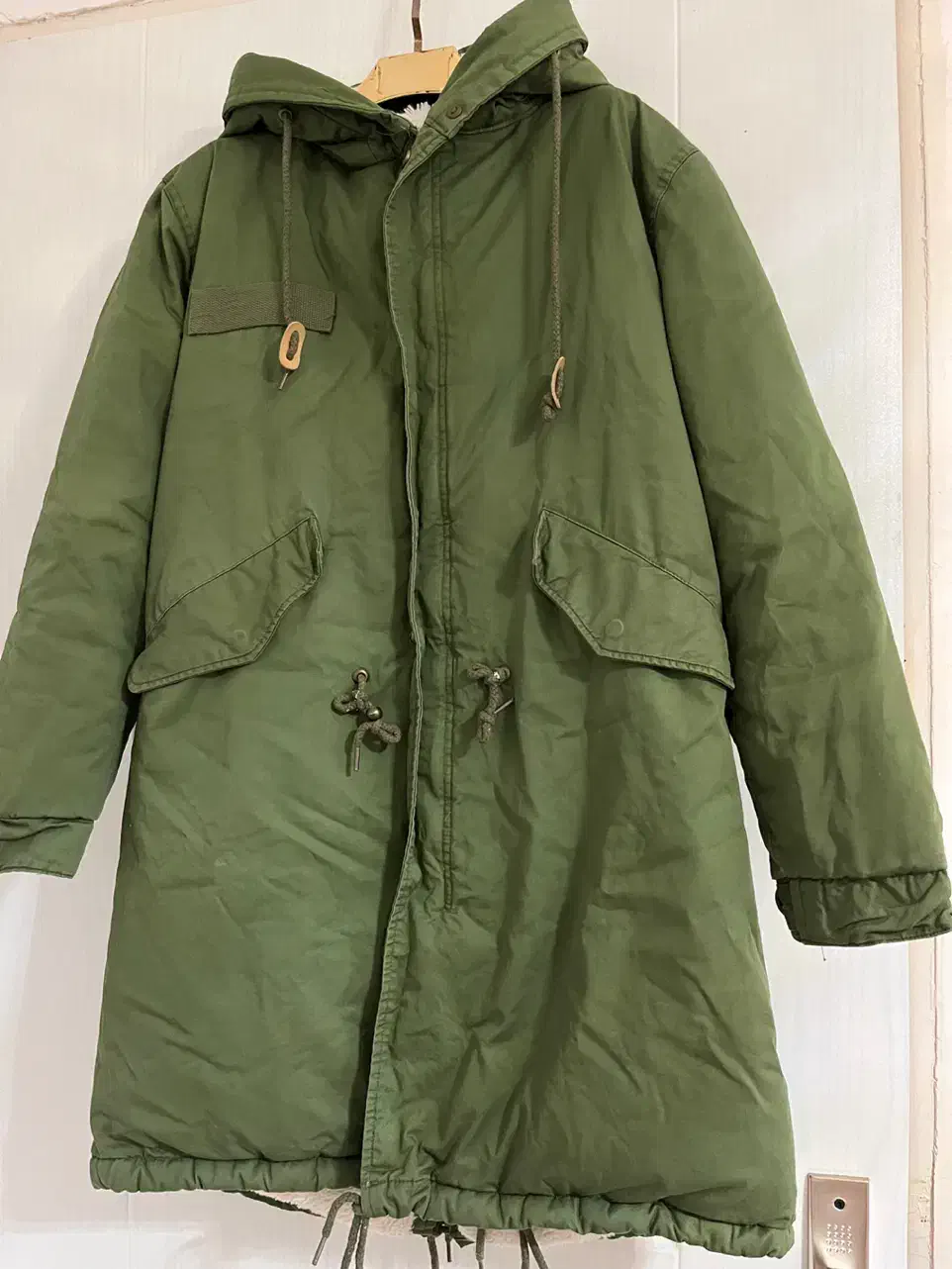 گاپشن چینی|لباس|رشت, گلزاران|دیوار